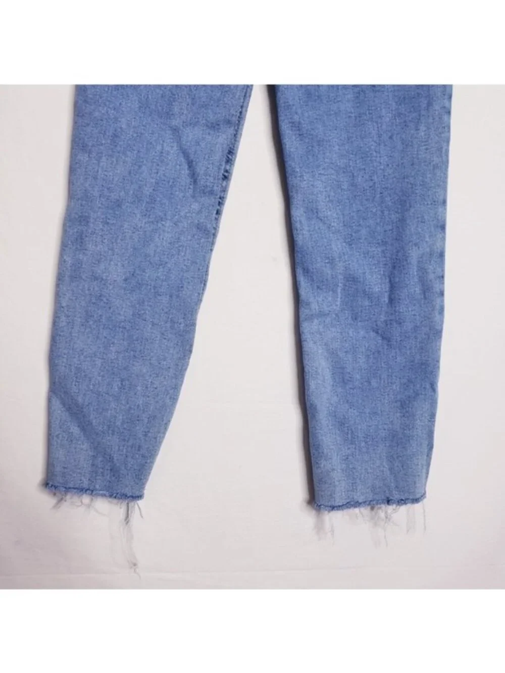 Aeropostale Distressed Raw Hem Frayed Curvy Mom Jean Women's Size 00 Regular